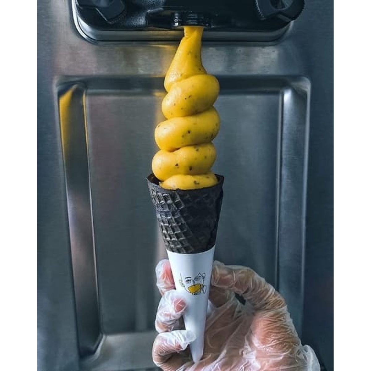 Distribution de glaces et softs SPACEMAN-6378AB-C