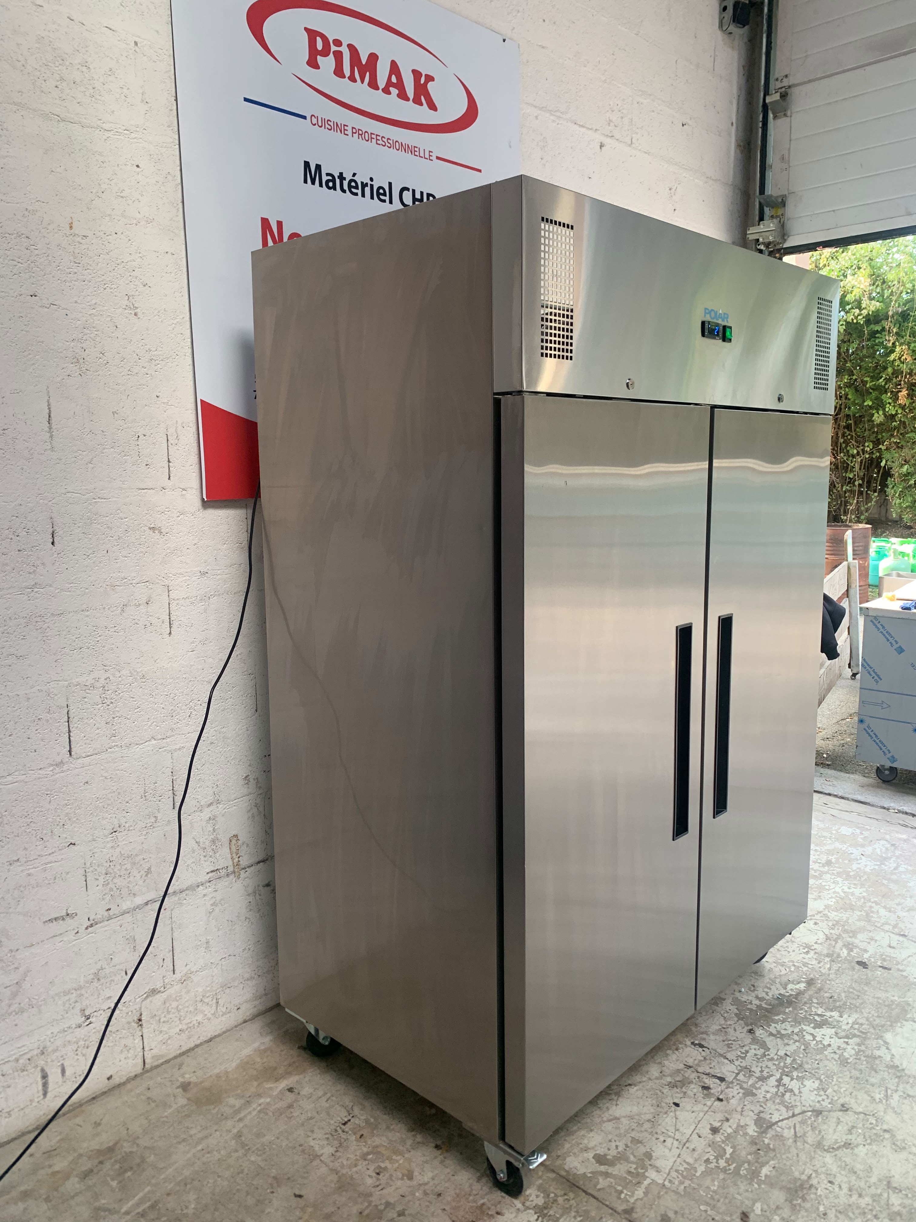 OCCAS4:Armoire réfrigérée positive GN double porte Polar Série G 1200L G594