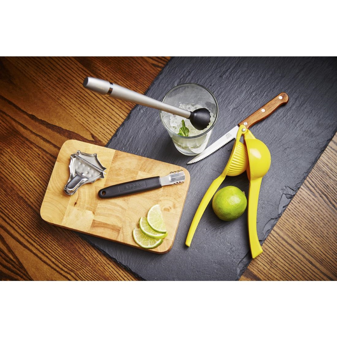 Planche à découper rectangulaire en bois Vogue 230 x 150mm C461