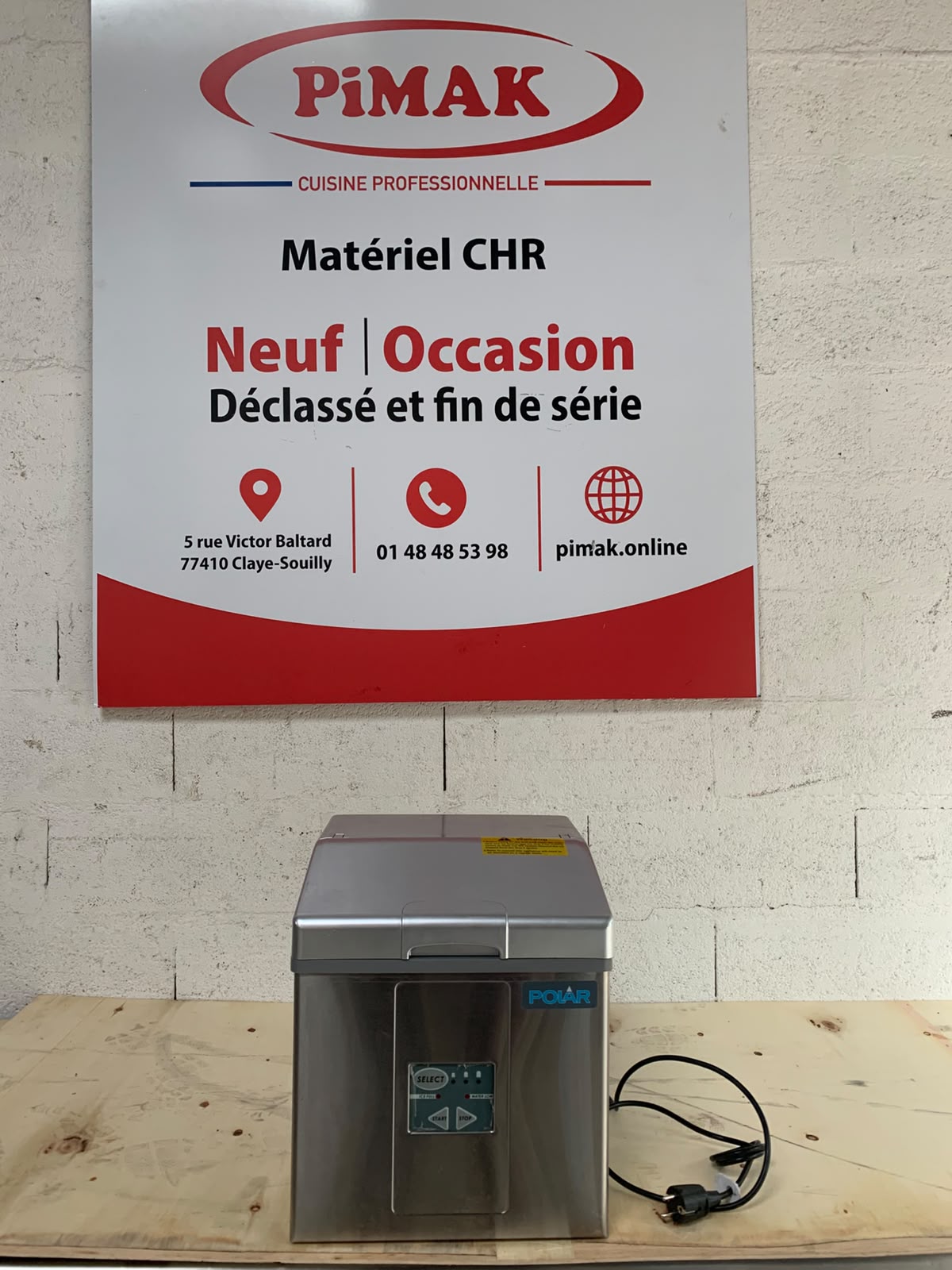 Machine à glaçons de comptoir 15kg Polar Série C CH479
