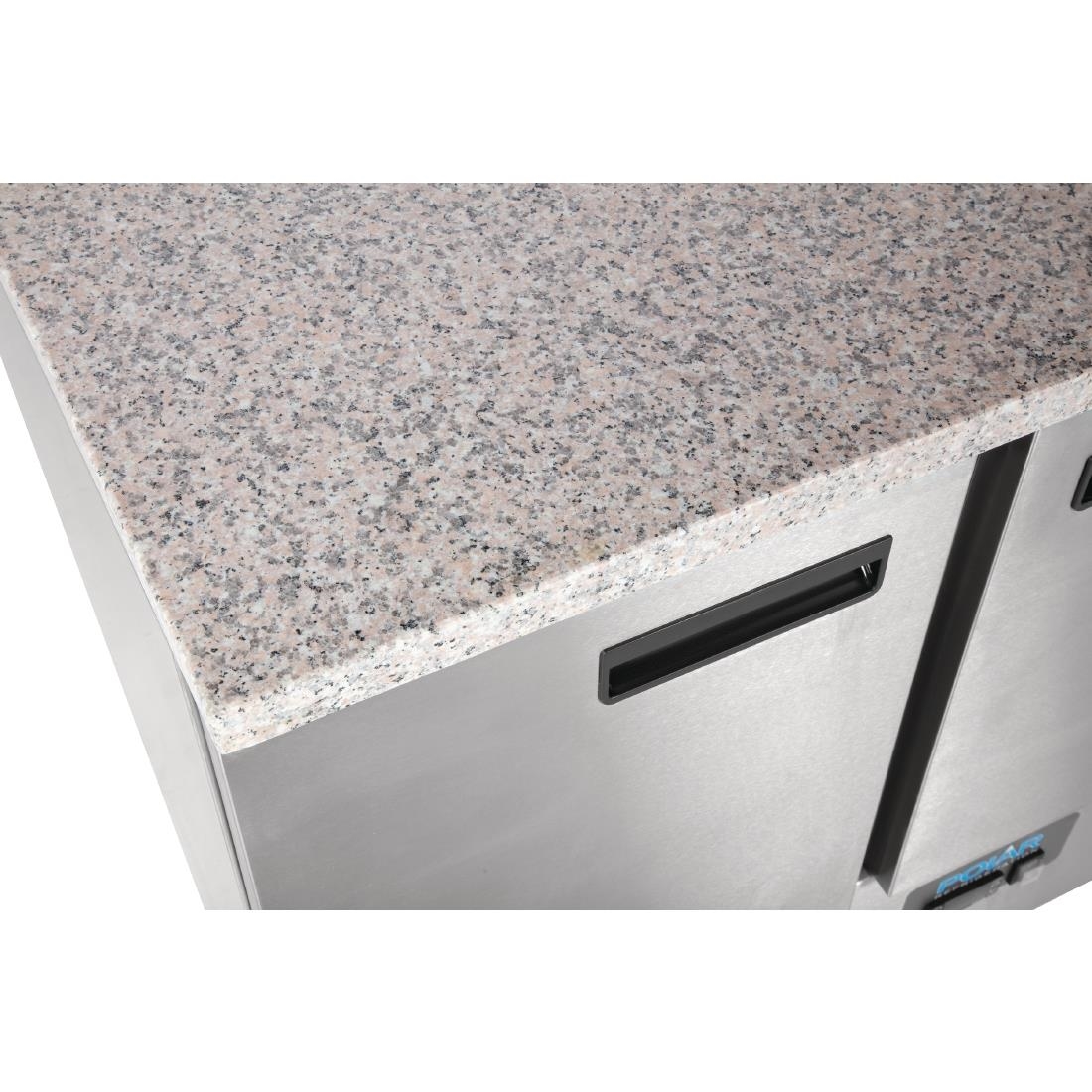 Table réfrigérée positive plan de travail en marbre Polar Série G 3 portes 368L CL109