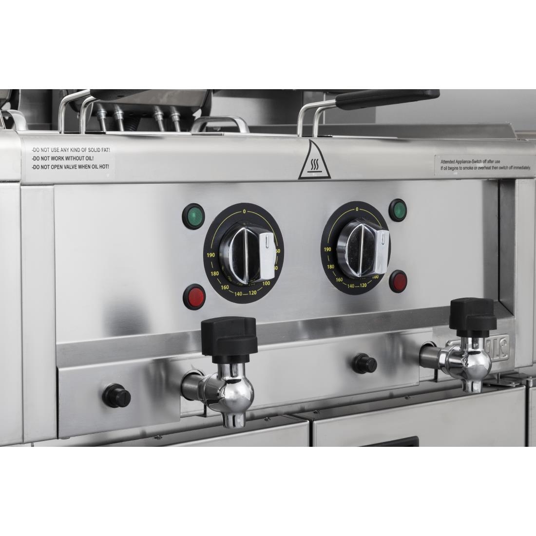 Friteuse électrique double Buffalo Série 600 2 x 8L CU477