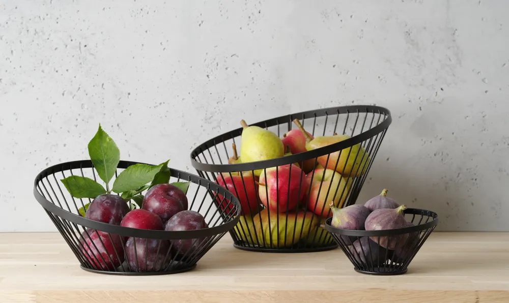 Panier à fruits oblique noir HENDI 427088