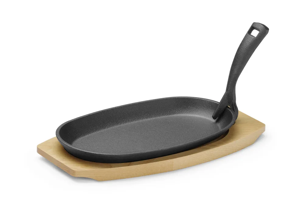 Plat en fonte avec dessous en bois et poignée avec pince, HENDI, Noir, 280x140x(H)30mm