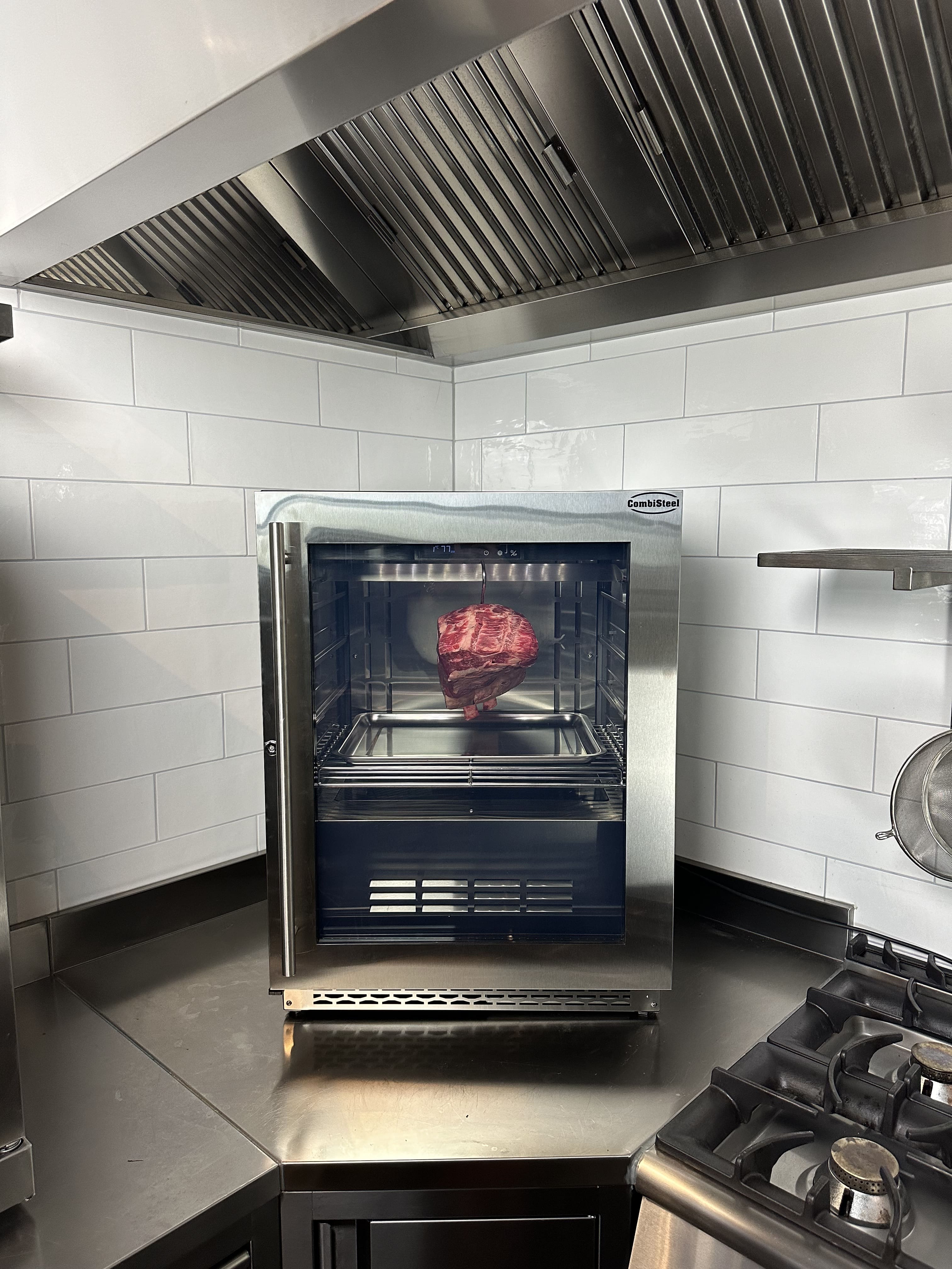 CAVE A MATURATION 127L COMBISTEEL 7525.0100