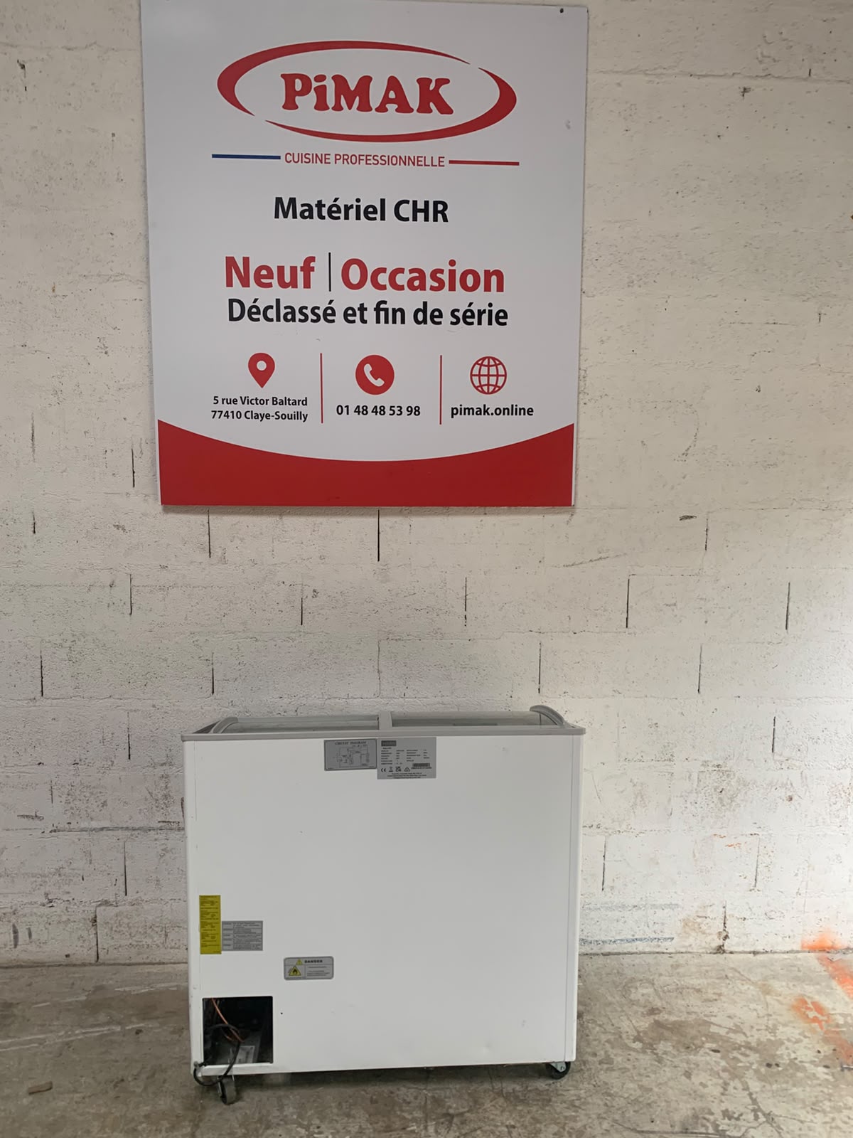 Congélateur coffre vitré POLAR Série G – 200 L – GM498