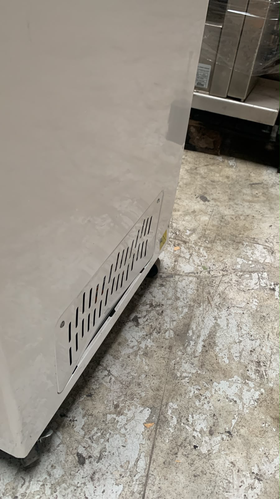 Congélateur coffre vitré POLAR Série G – 200 L – GM498
